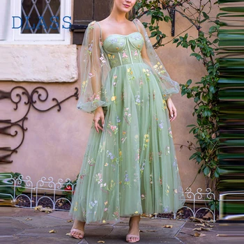 Elegantne čipke i haljina za prom trapeznog oblika od tila 2023 s cvjetnog vezom, s urezima u obliku srca, sa zelenim rukavima, s cvjetnim korzet haljine za zabave